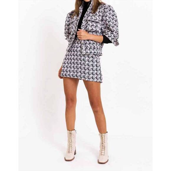 CHRISTY LYNN Dresses & Skirts - NEW CHRISTY LYNN jocelyn mini skirt in pink tweed